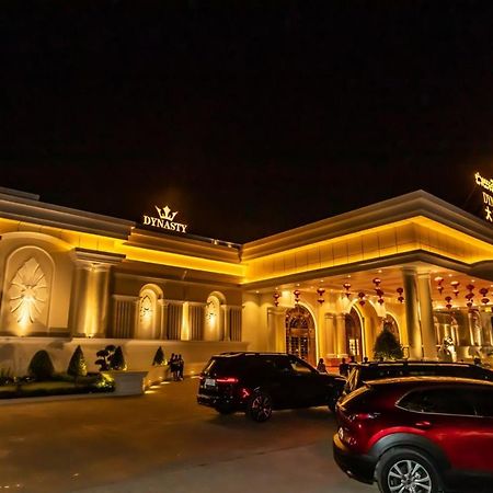 Dynasty Casino Hotel Bavet Bagian luar foto