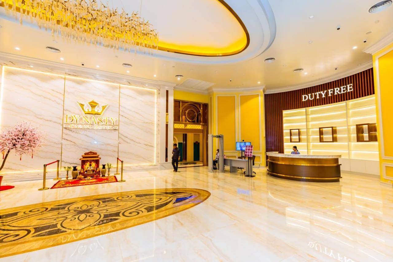 Dynasty Casino Hotel Bavet Bagian luar foto
