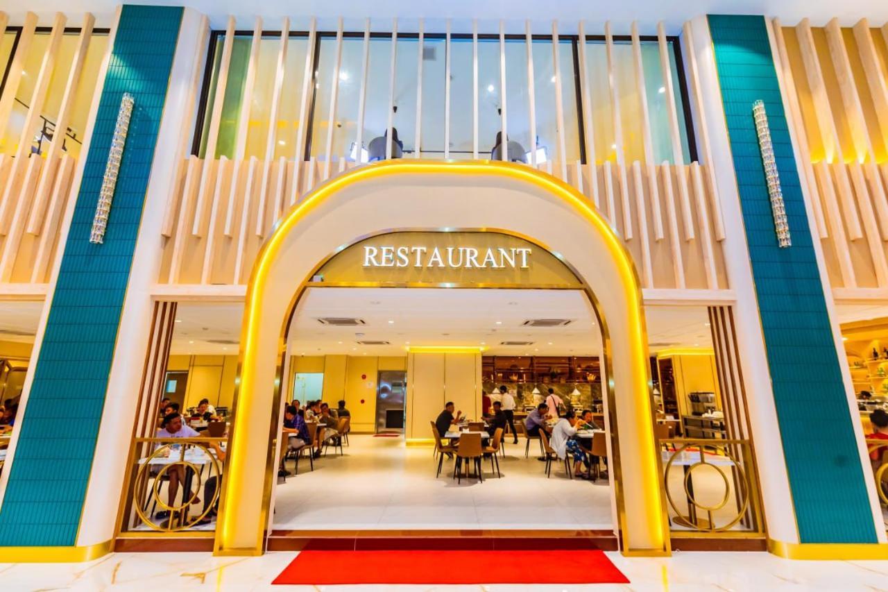 Dynasty Casino Hotel Bavet Bagian luar foto