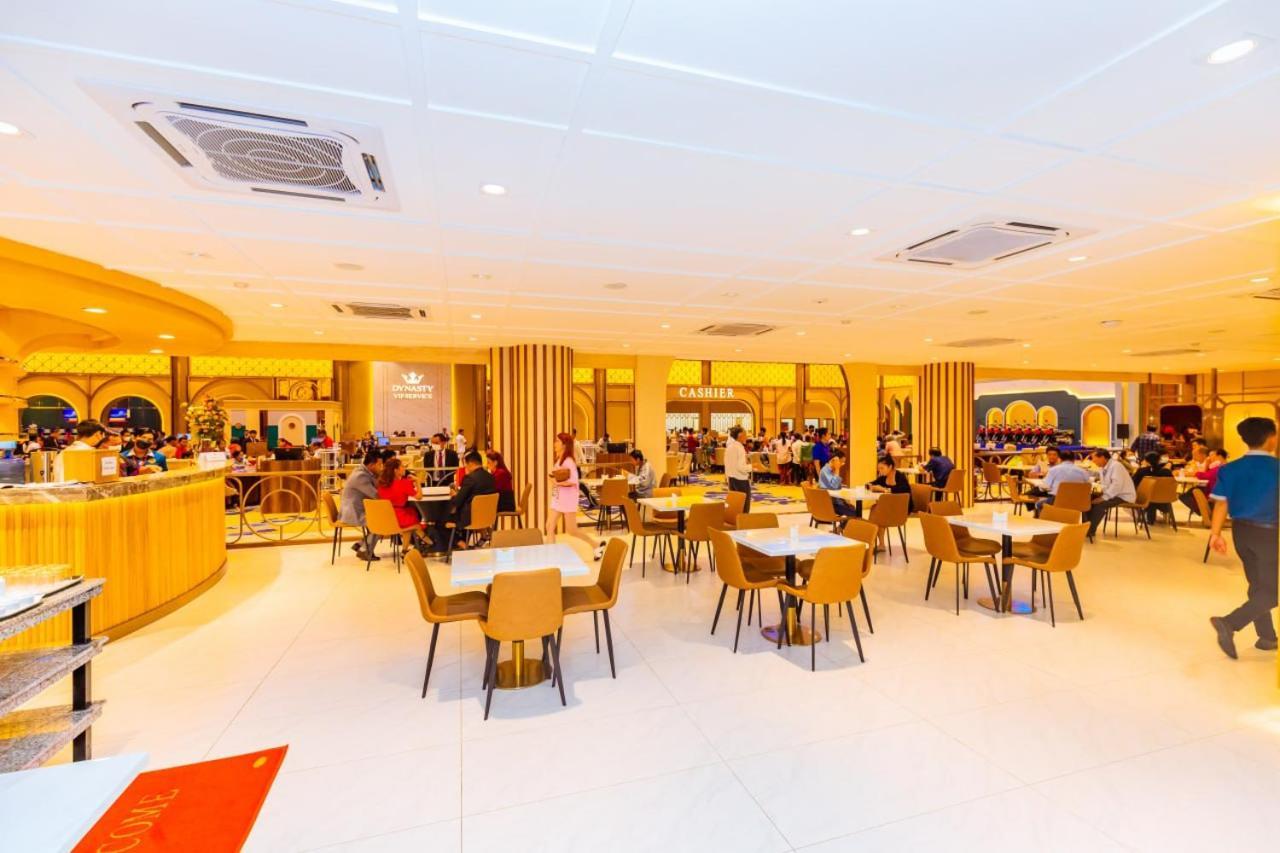 Dynasty Casino Hotel Bavet Bagian luar foto