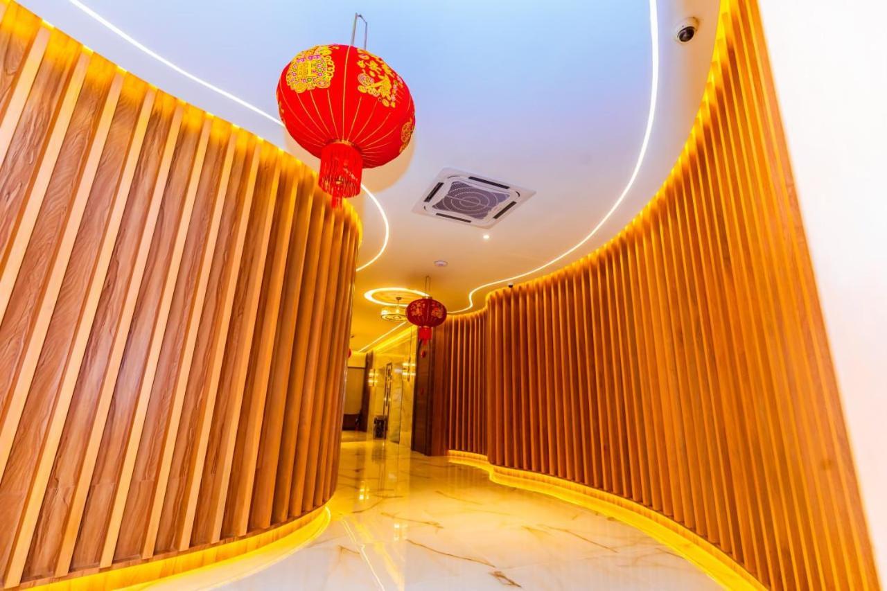 Dynasty Casino Hotel Bavet Bagian luar foto