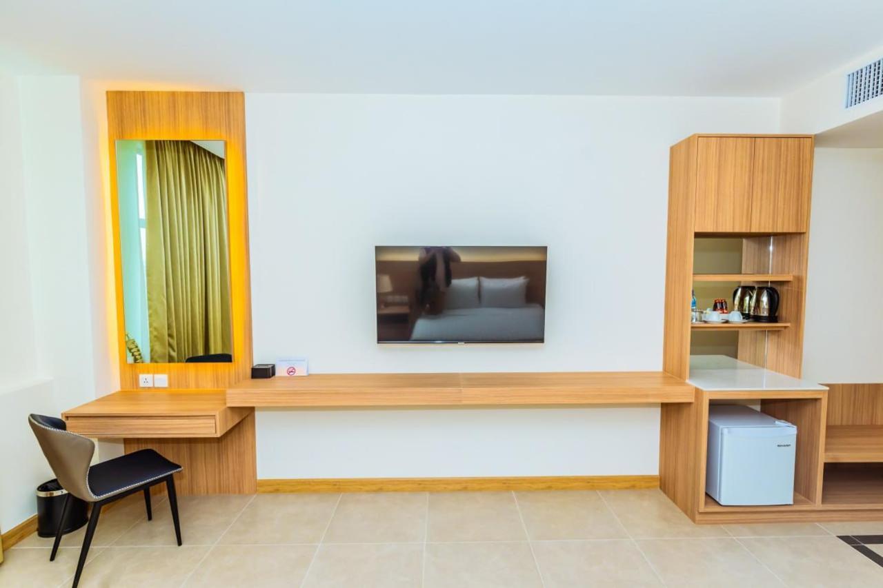 Dynasty Casino Hotel Bavet Bagian luar foto